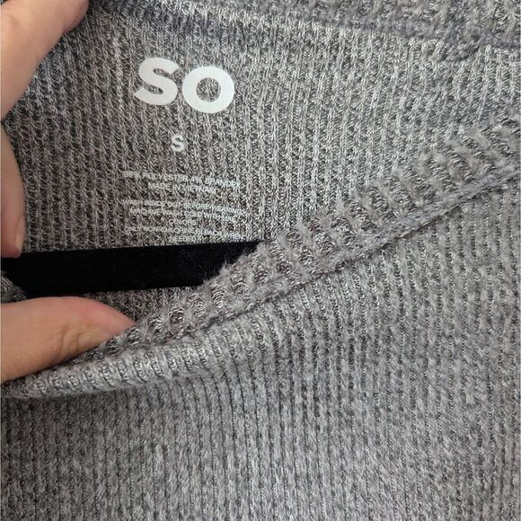 SO Cozy Long Sleeve Gray Casual Raglan Tee Women's Small - Picture 3 of 4